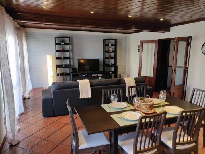 Guestready - Charming Accents Near The Beach Apartment Sesimbra Exterior photo
