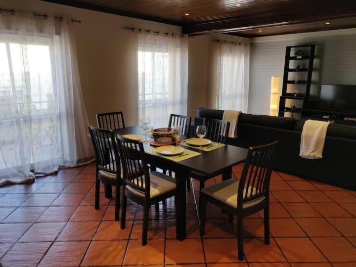 Guestready - Charming Accents Near The Beach Apartment Sesimbra Exterior photo